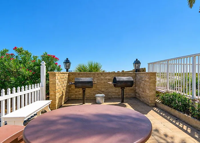 Royal Palms 1107